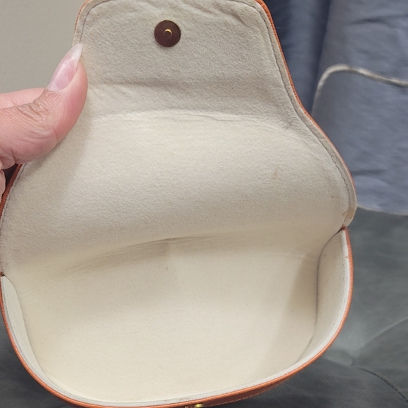 Tory Burch glass case - Picture 4 of 5